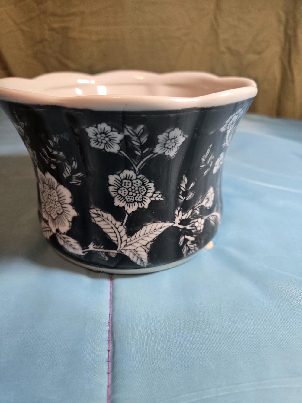 Black And White Flower Ceramic Glazed Planter 4in Tall 6in Wide Farmhouse